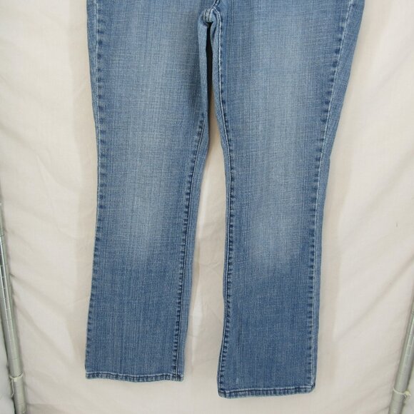 Levi's Red Tab Boot Cut Mid Rise Medium Wash Women's Emb Pockets Jeans Size 12M - Picture 3 of 11